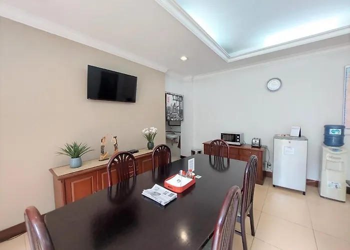 Via Renata Prapanca Bed & Breakfast Jakarta